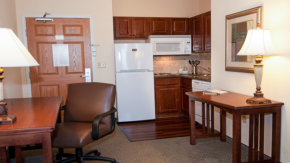 Staybridge Suites Wichita 42/79