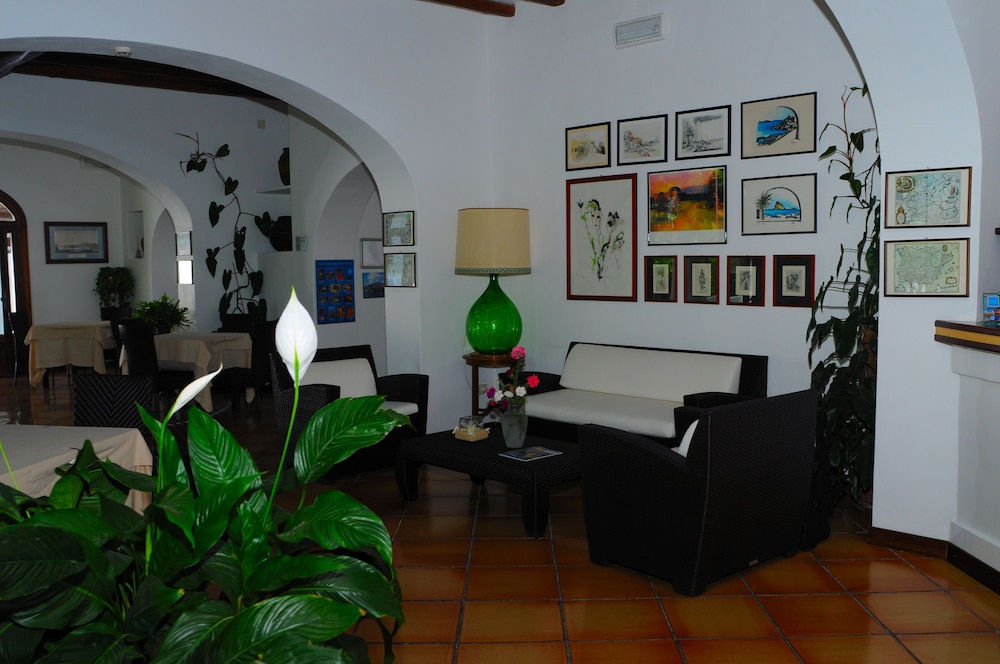 Hotel Cincotta 24/50