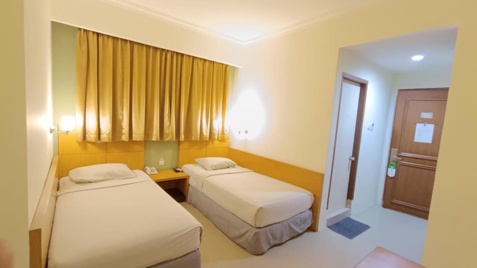 Wisata Hotel 11/30