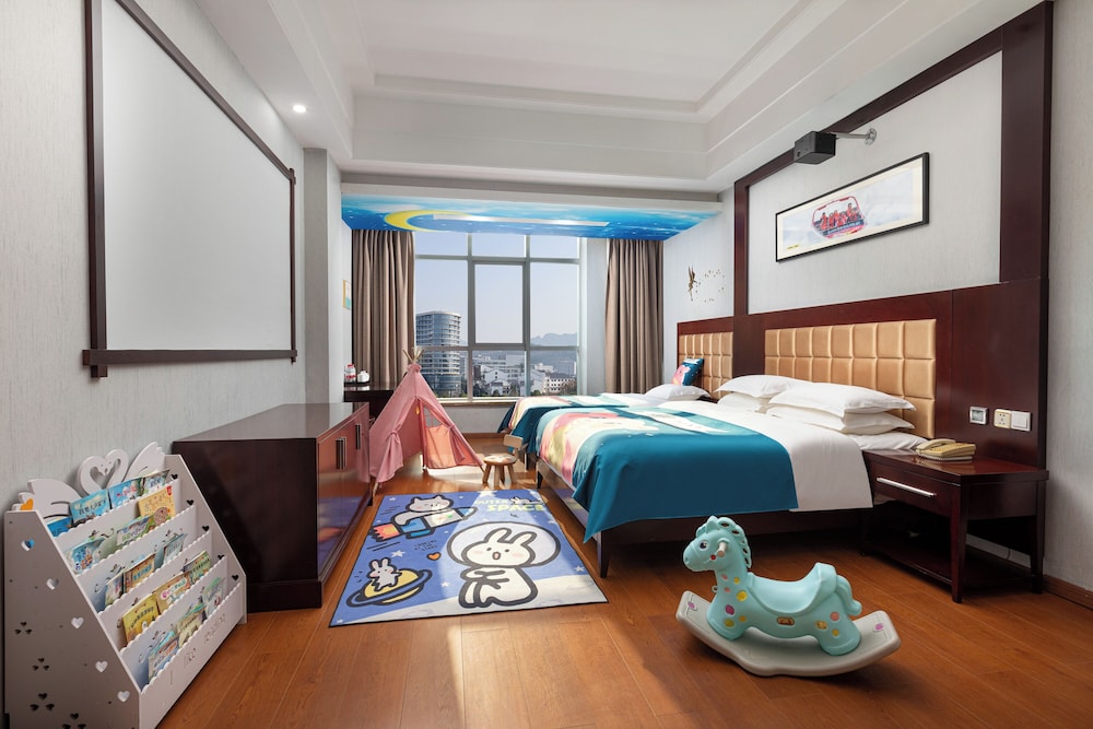 Ramada by Wyndham Zhangjiajie Tianmen Mountain 36/49