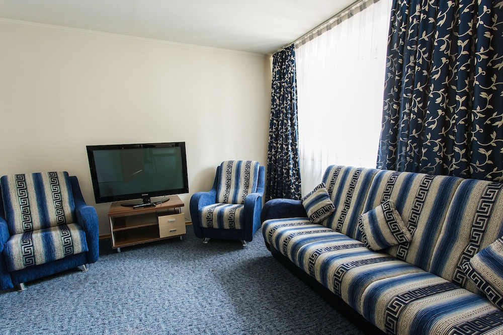 Alma Hotel 53/76