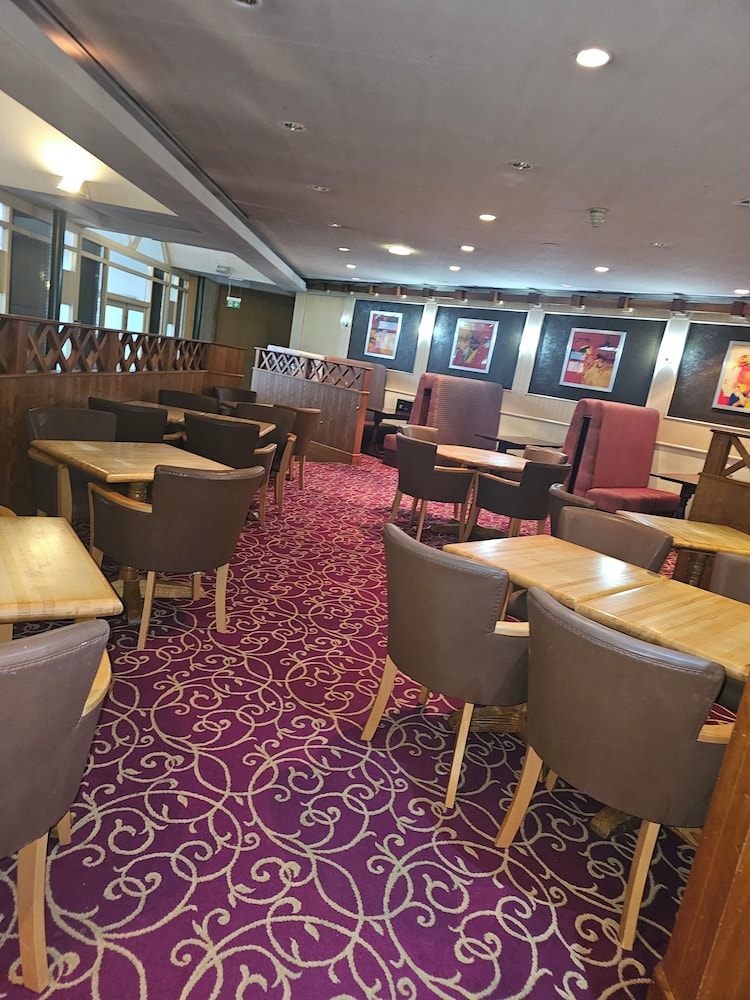 Wigan Oak Hotel by Belvilla 43/53