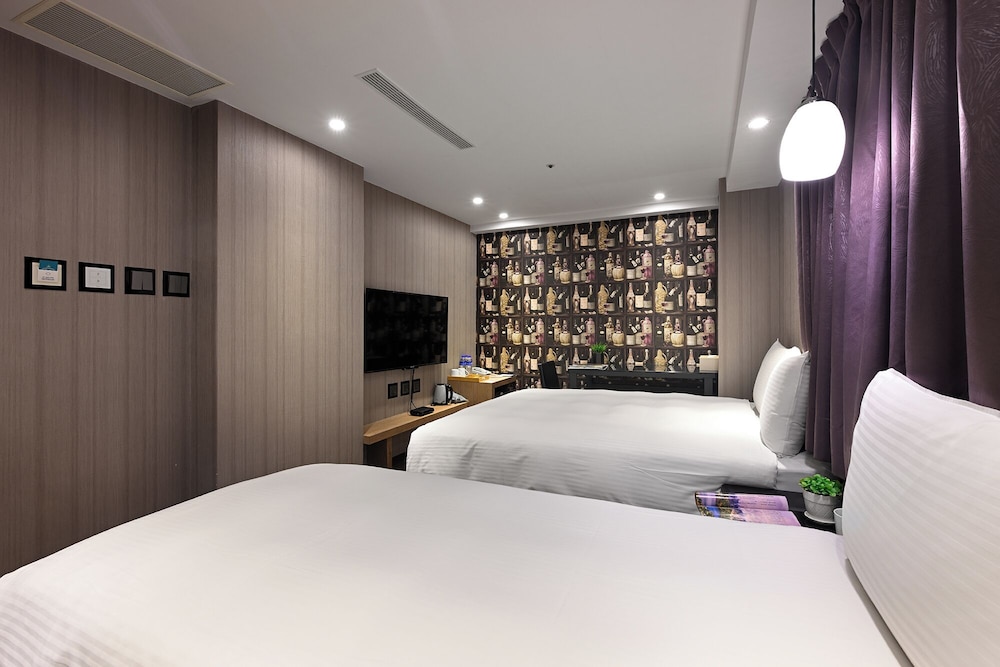 غرفة ديلوكس ثلاثية بسرير مزدوج وسرير فردي، Le room Hotel Kaifeng Taipei 3/10