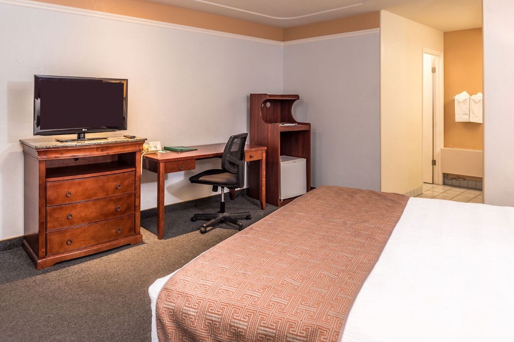 Laurel Inn & Conference Center 20/62