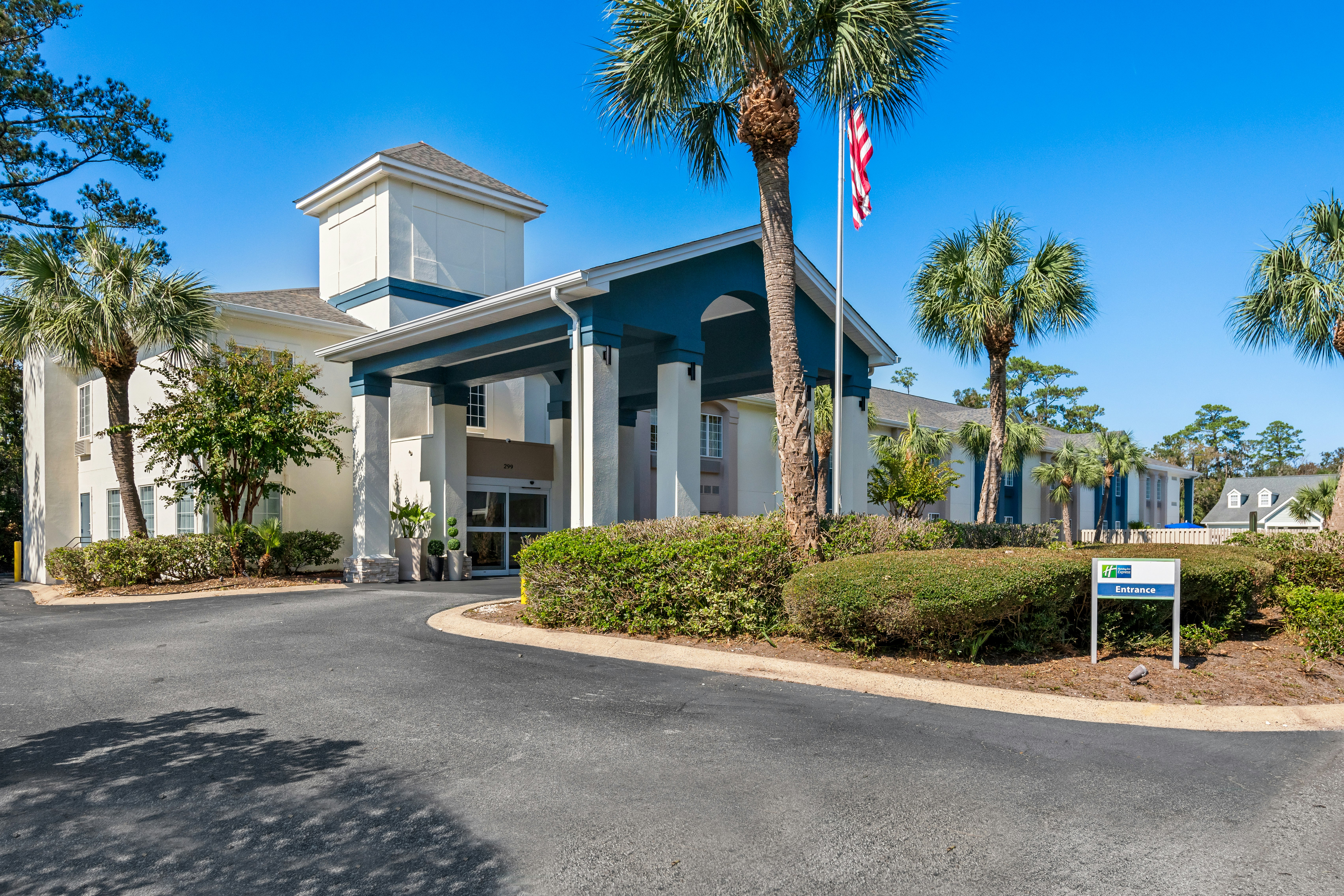 Holiday Inn Express Saint Simons Island 43/46