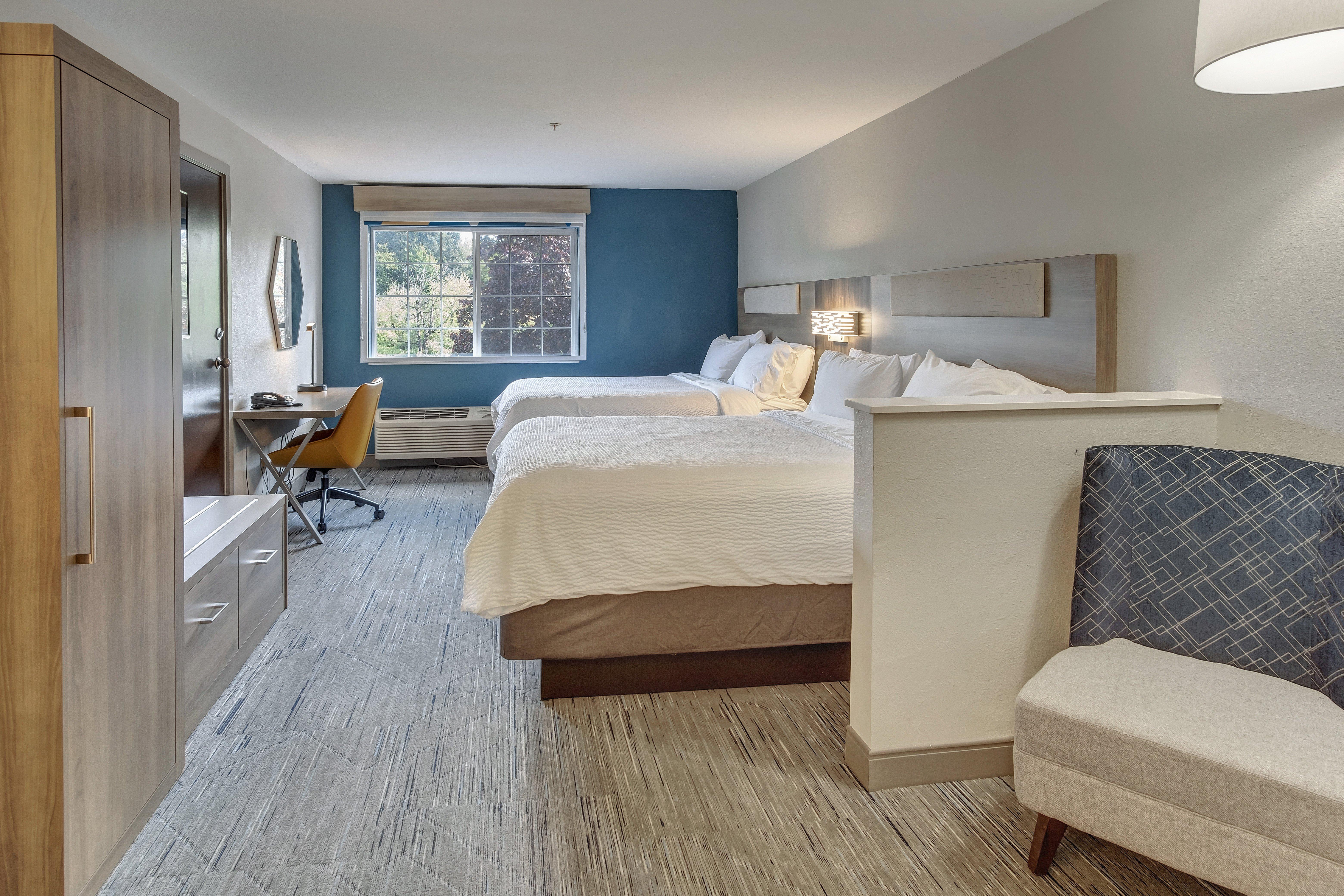 Standard, 2 Queen Beds, Extra Floor Space
