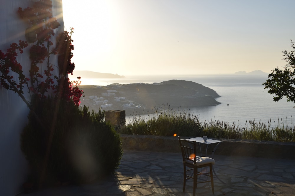 Andromeda Mykonos Villas & Suites 38/50