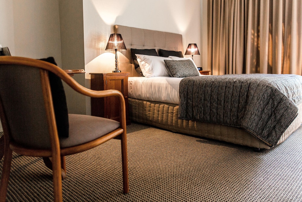 Belmore All-Suite Hotel 19/54