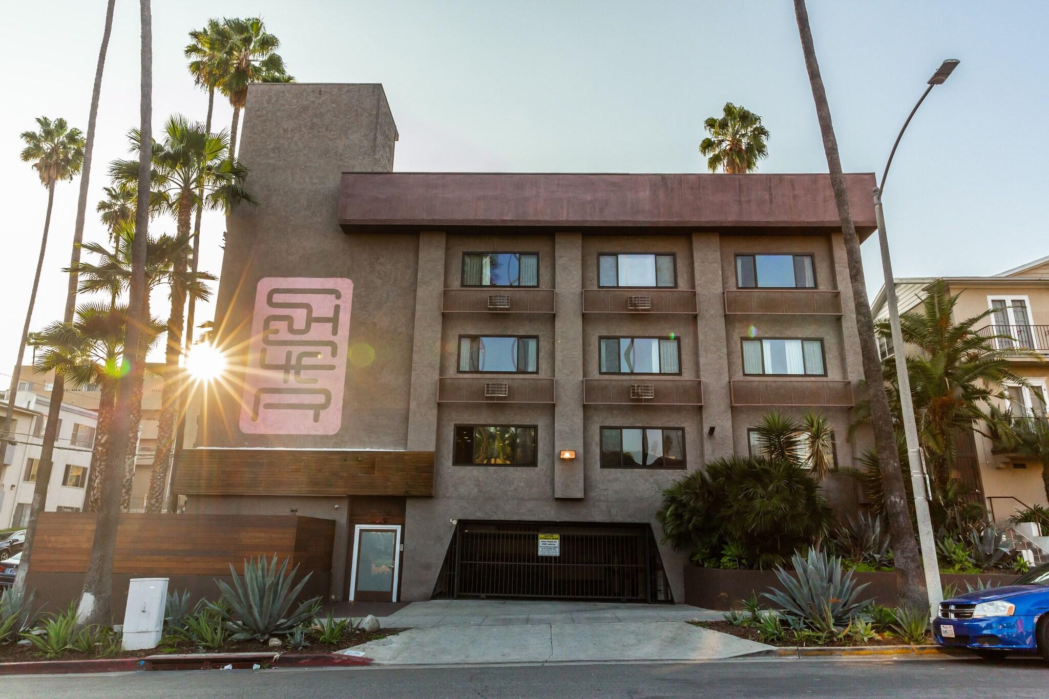 Shelter Hotel Los Angeles 8/62