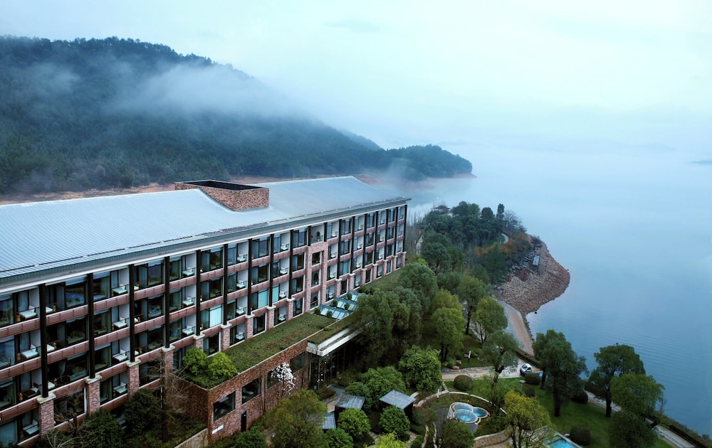 Intercontinental One Thousand Island Lake Resort 2/50