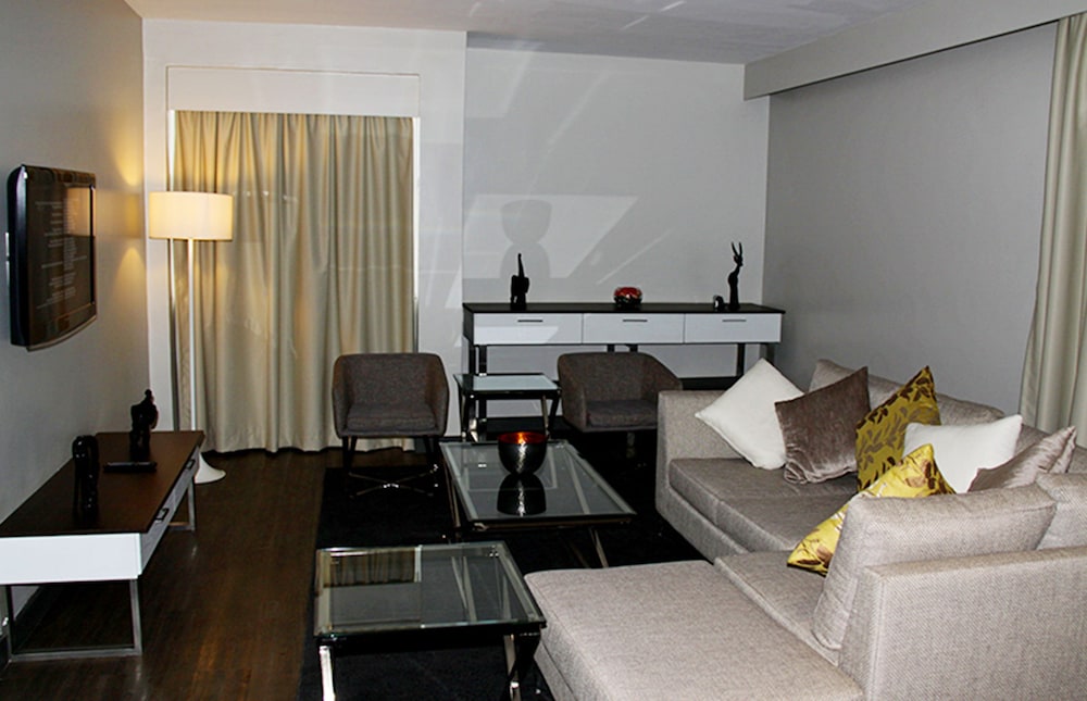 Eka Hotel 46/69