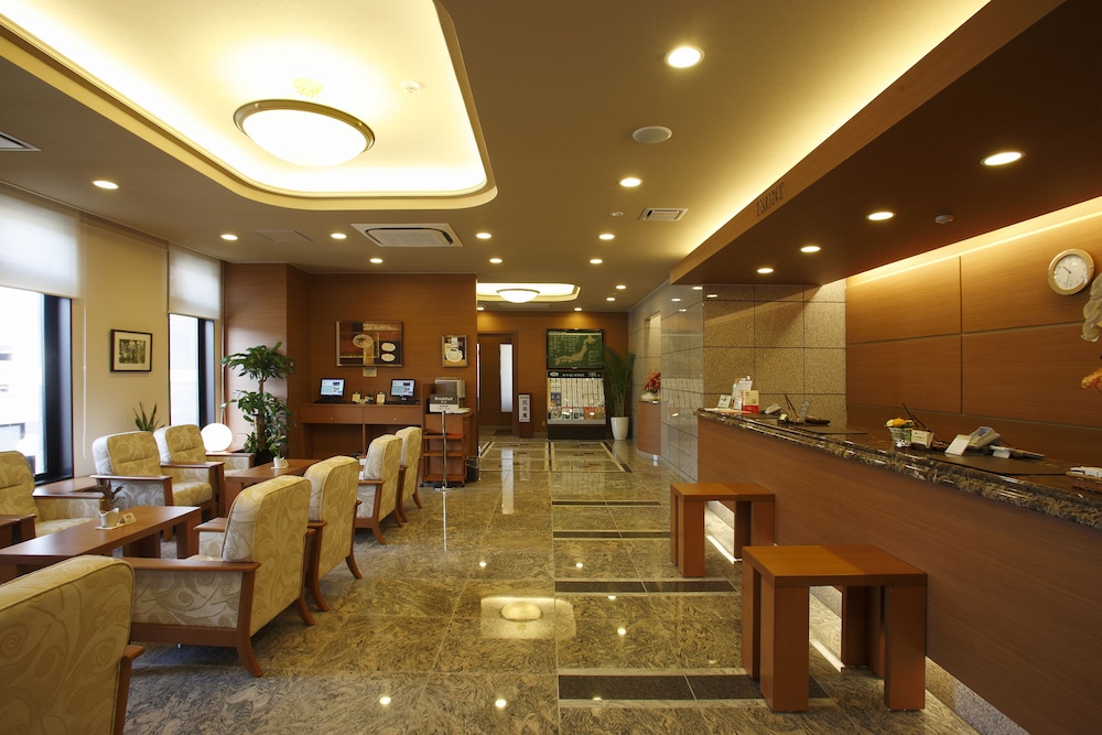 Hotel Route Inn SakaideKita Inter 53/62