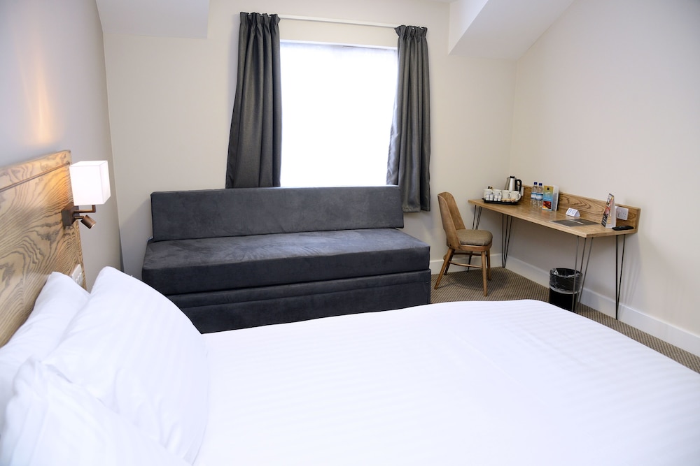 The Gamston Lock Lodge By Marston's Inns 12/41
