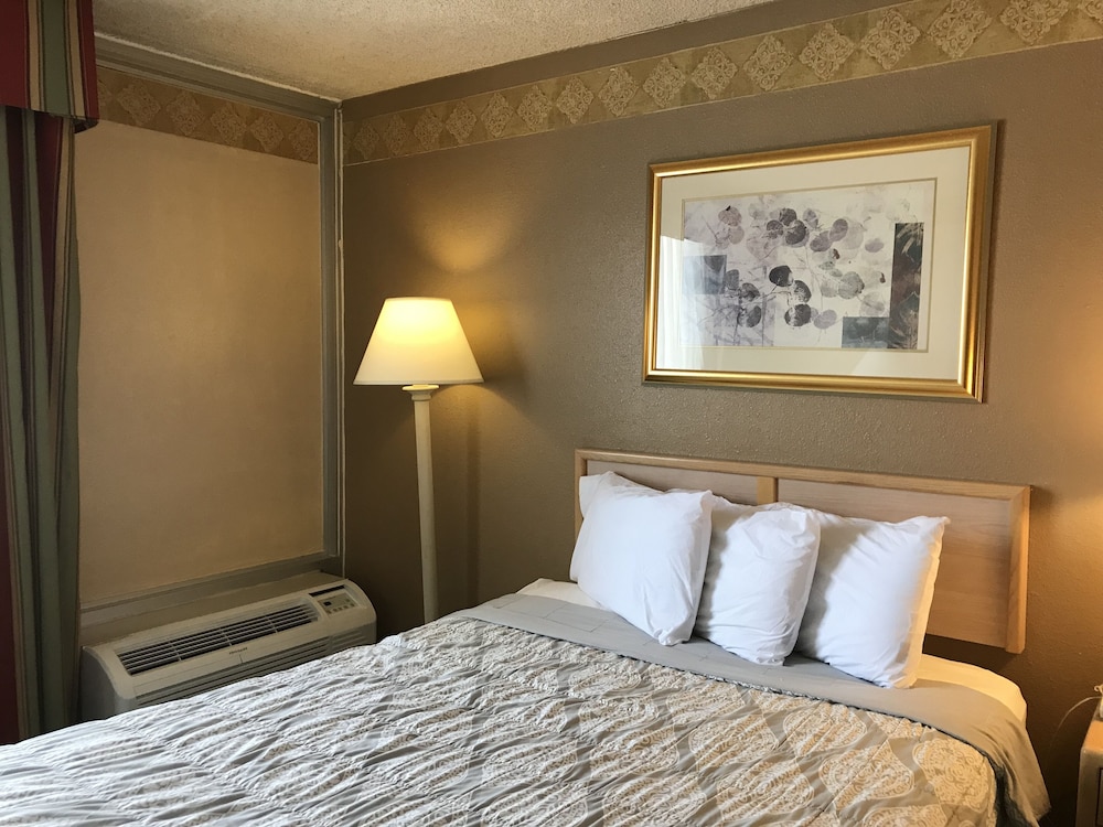 Brentwood Inn and Garden 22/47
