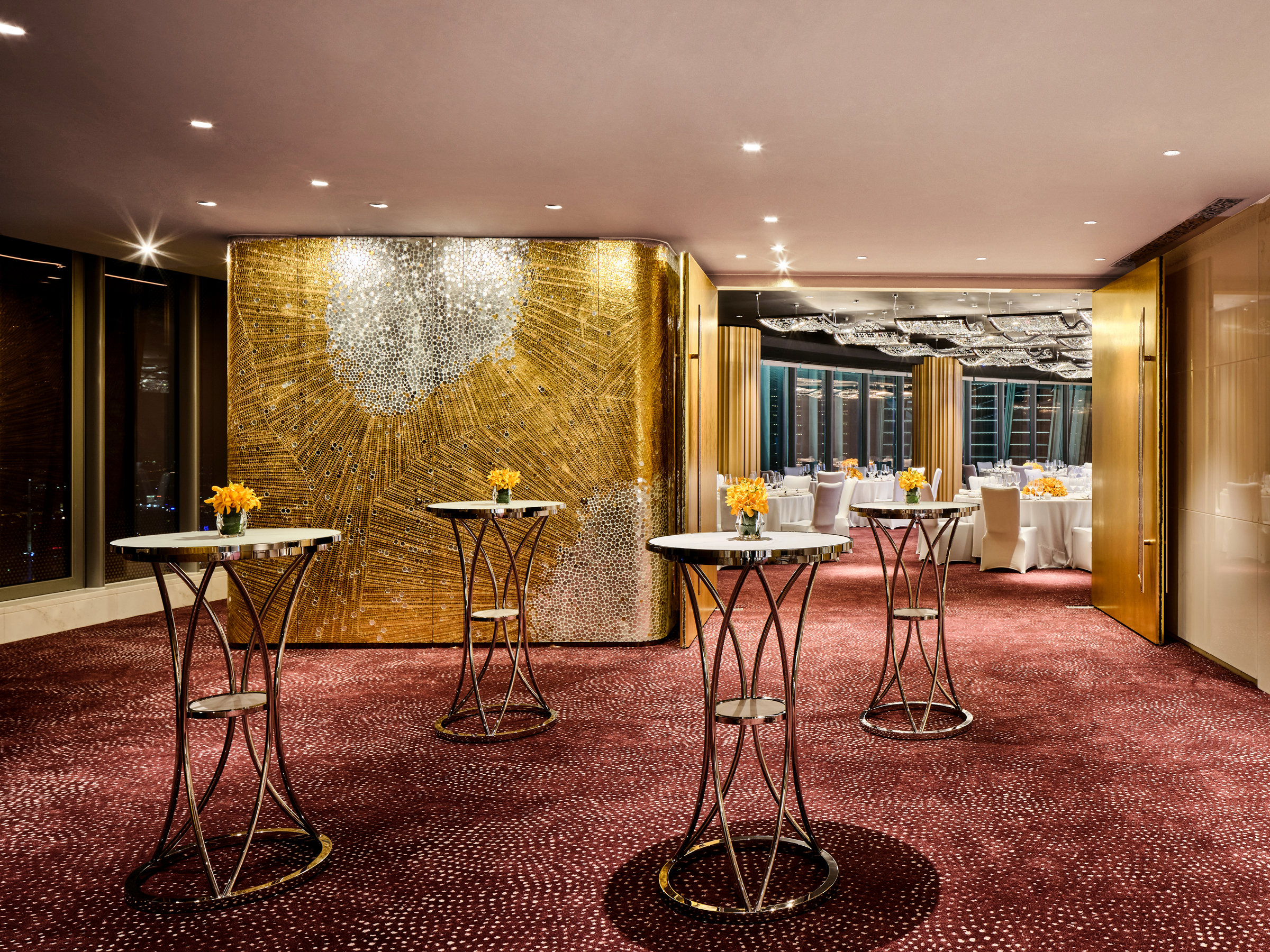 J Hotel Shanghai Tower 35/50