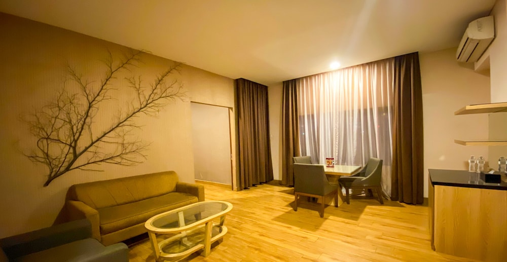 Hotel Gren Alia Jakarta 16/23
