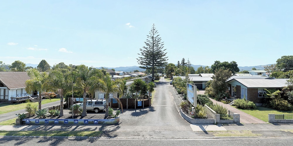 Mercury Bay Holiday Park 68/73