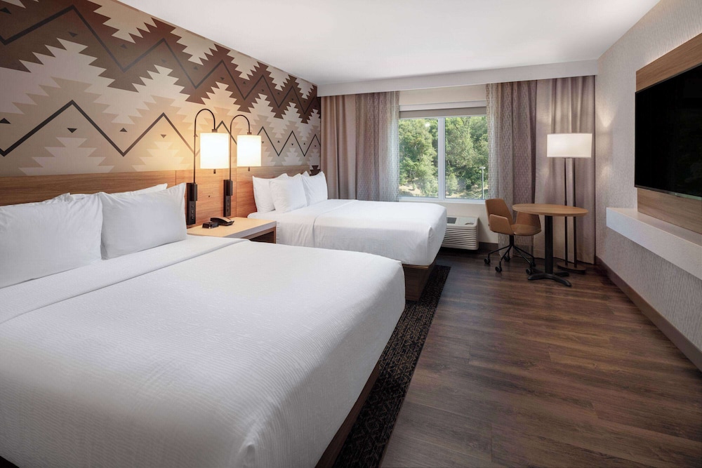Wyndham Garden Redwood Valley/Ukiah 7/50