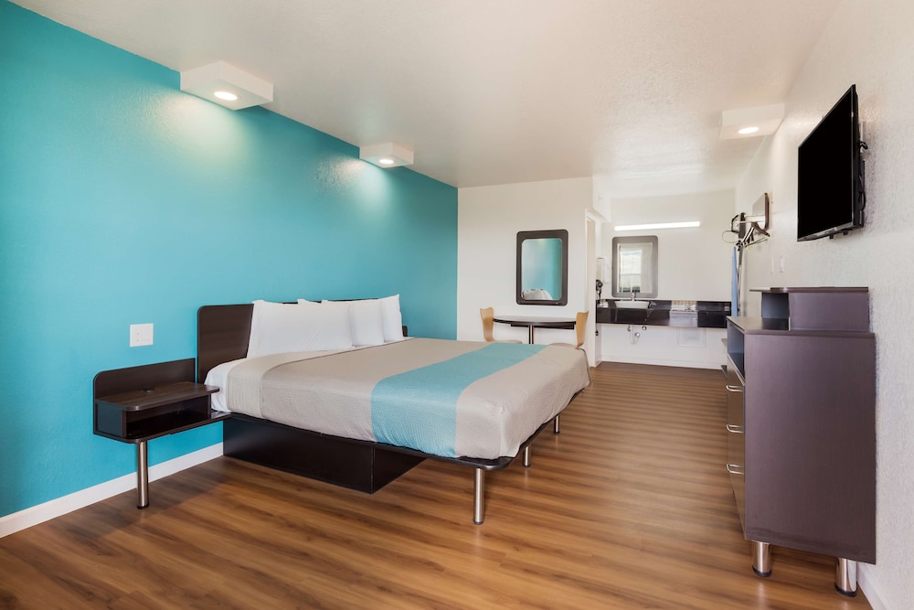 Motel6 Temple, TX 25/46