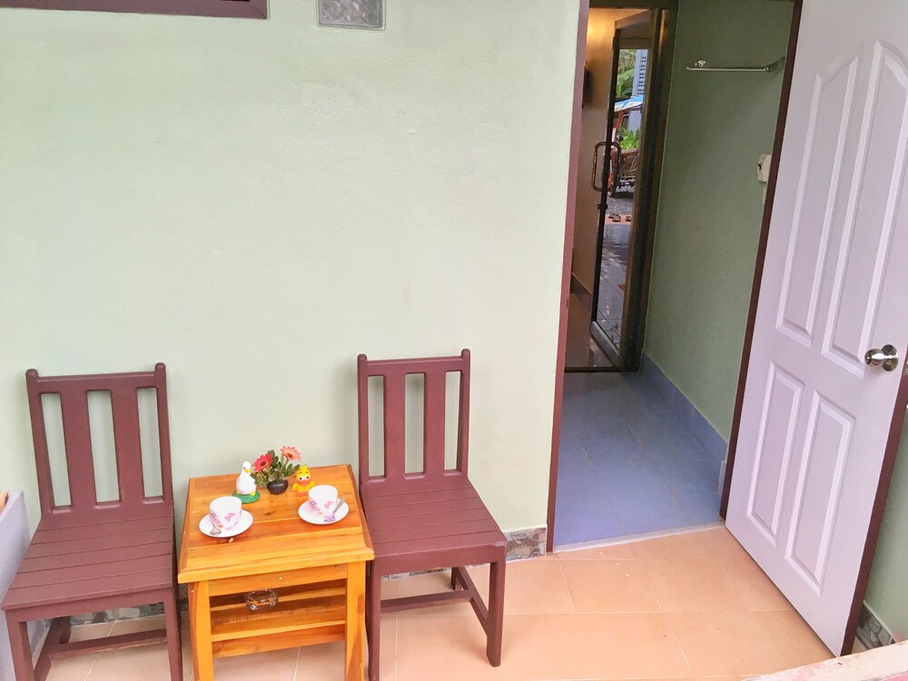 Srichada Hotel Khaolak 63/73