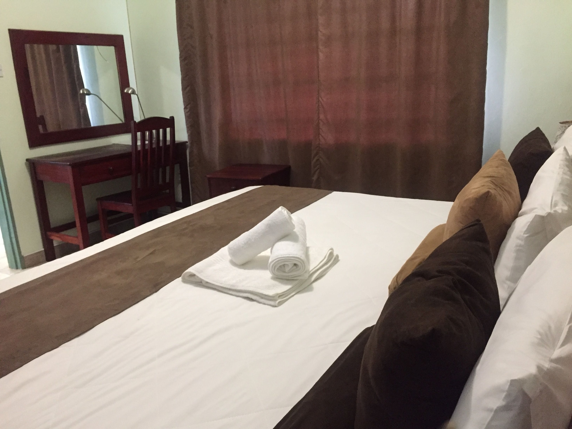 شقة بسريرين منفصلين بغرفة نوم واحدة، Masikiro Self-Catering Units 3/10