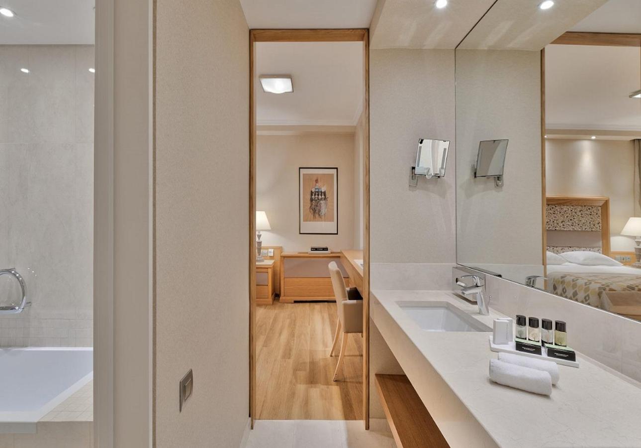 غرفة عائلية بسريرين منفصلين مع أريكة، Divani Caravel Hotel 3/3