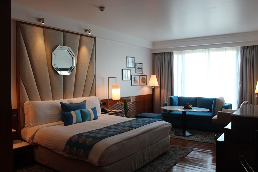 Intercontinental Marine Drive Mumbai 26/78