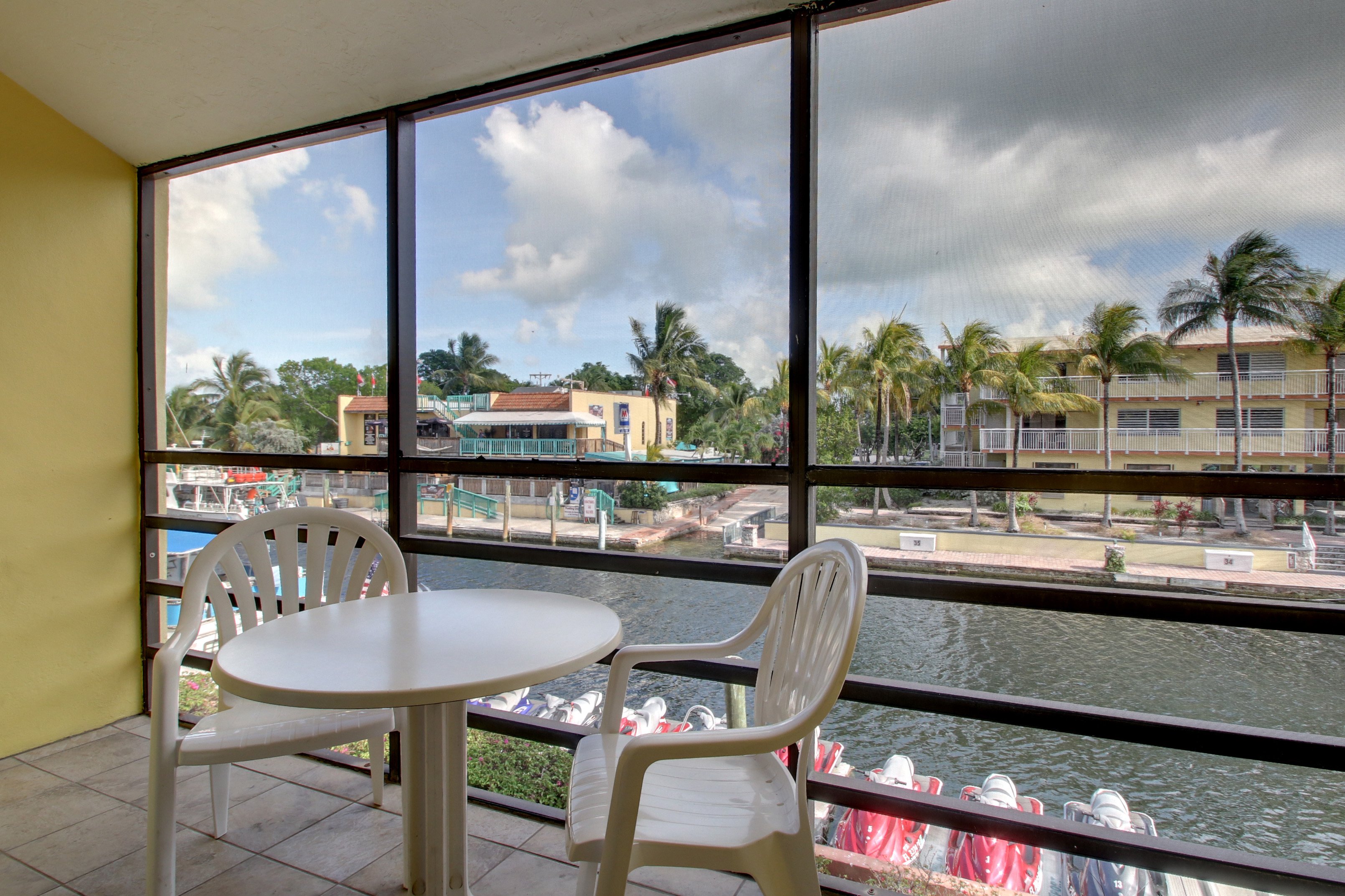 Waterside Suites And Marina 36/43