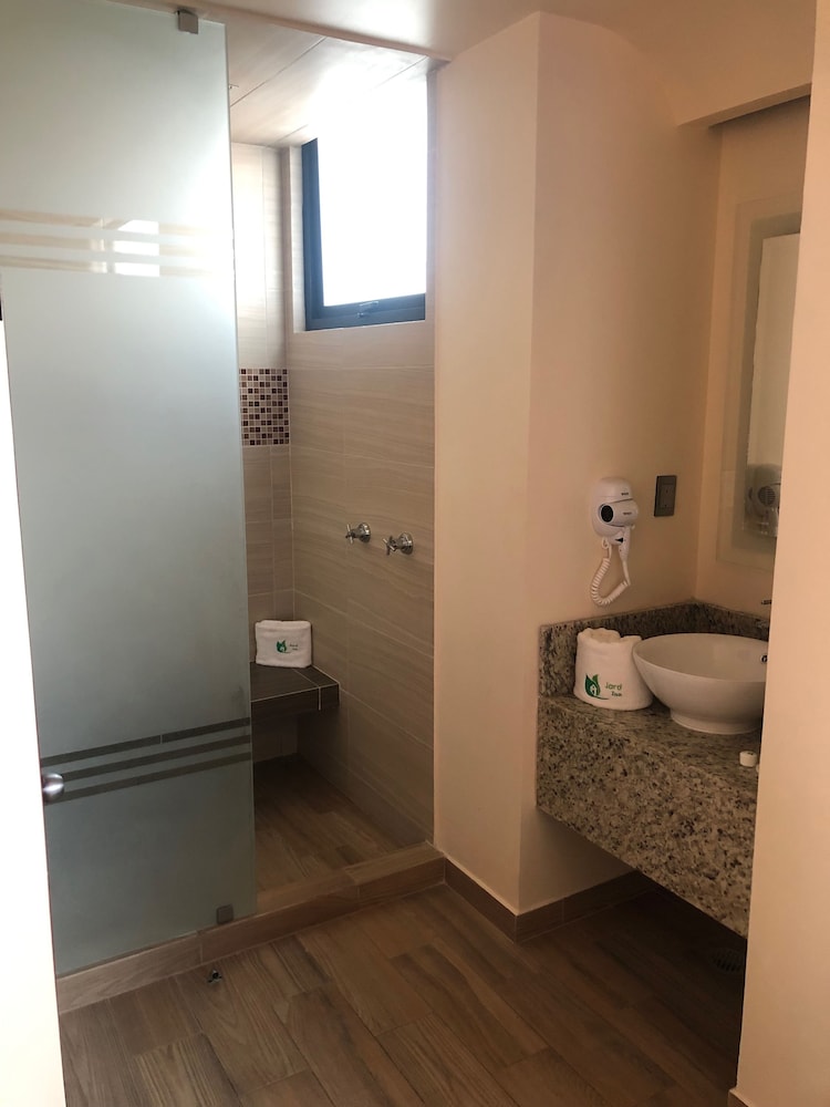 Hotel Jard Inn Adults Only 18/24