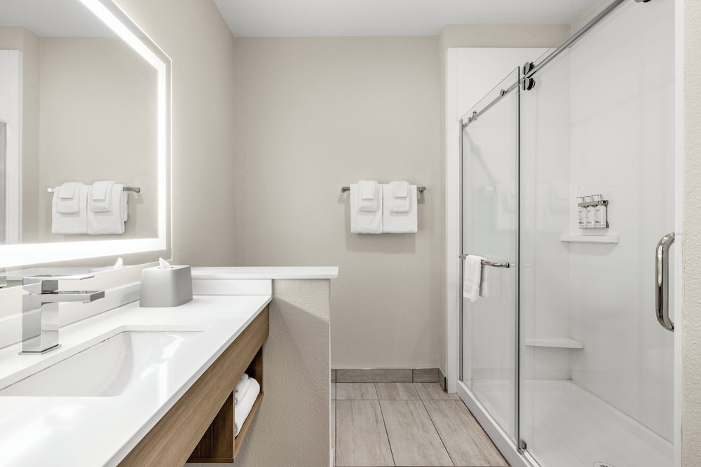 غرفة قياسية بسرير فردي، Holiday Inn Express & Suites - Phoenix West - Tolleson an IHG Hotel 2/10