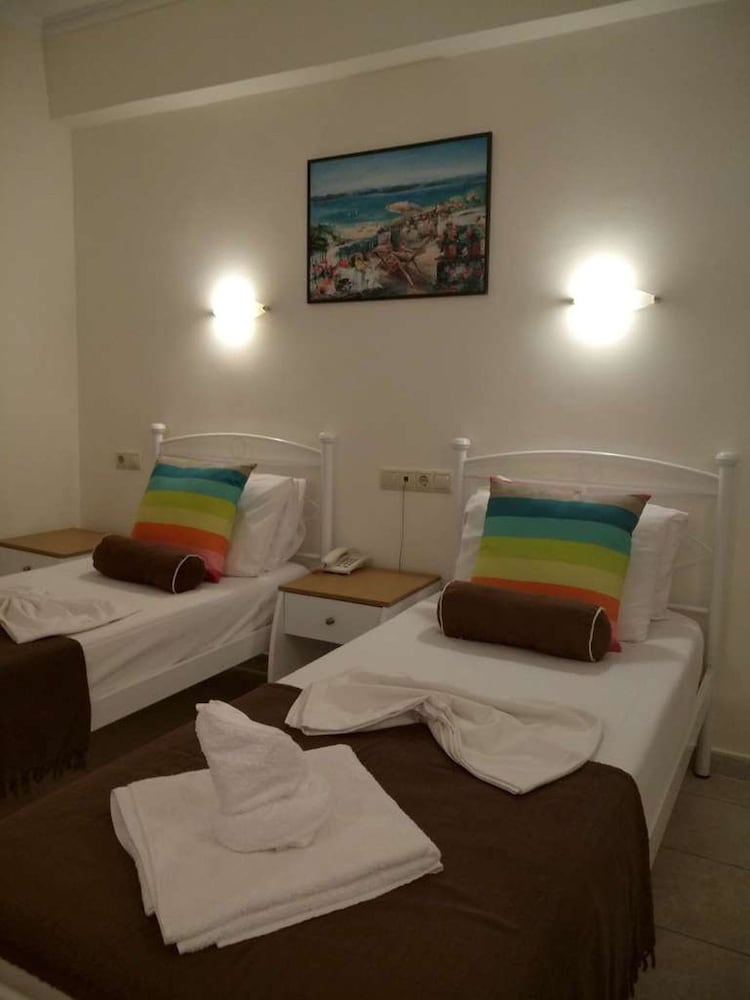 Creta Suites 37/70