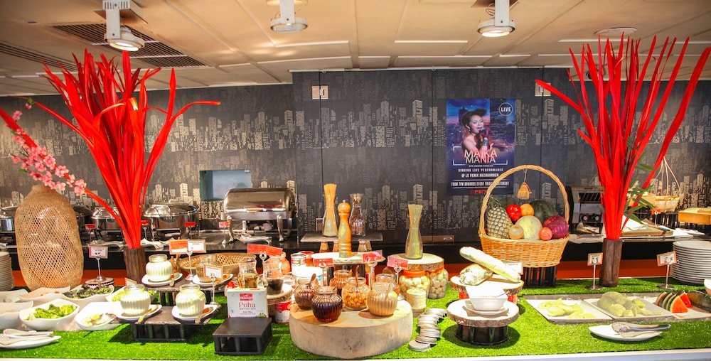 Le Fenix Sukhumvit 36/43