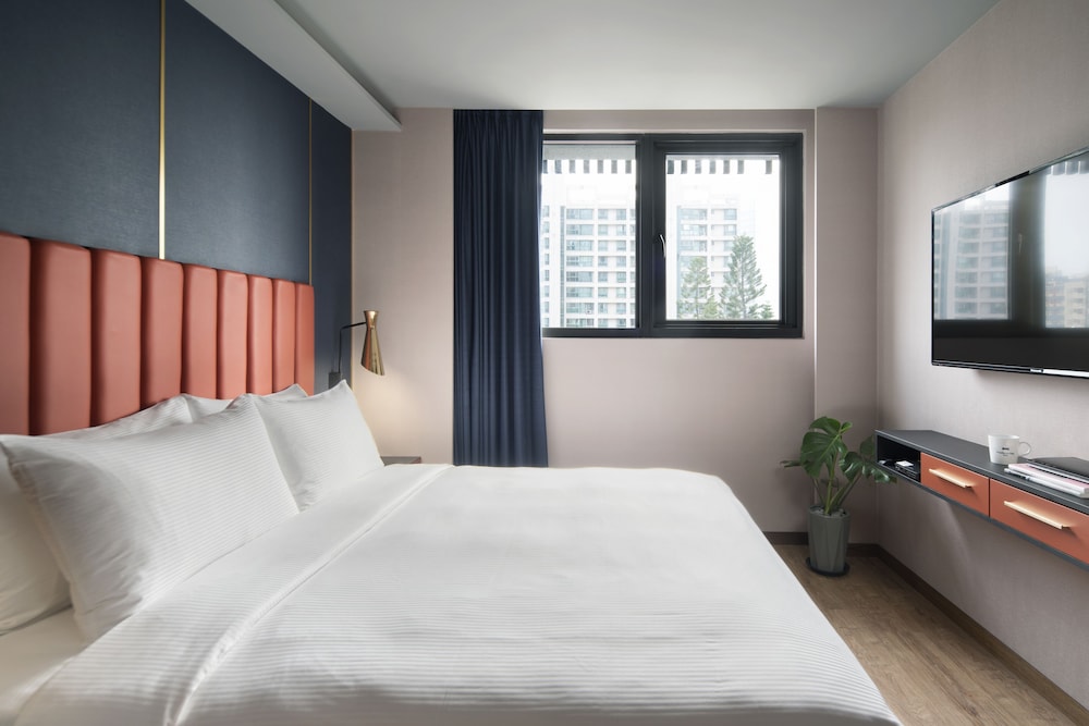 Kindness Day Hotel 15/55