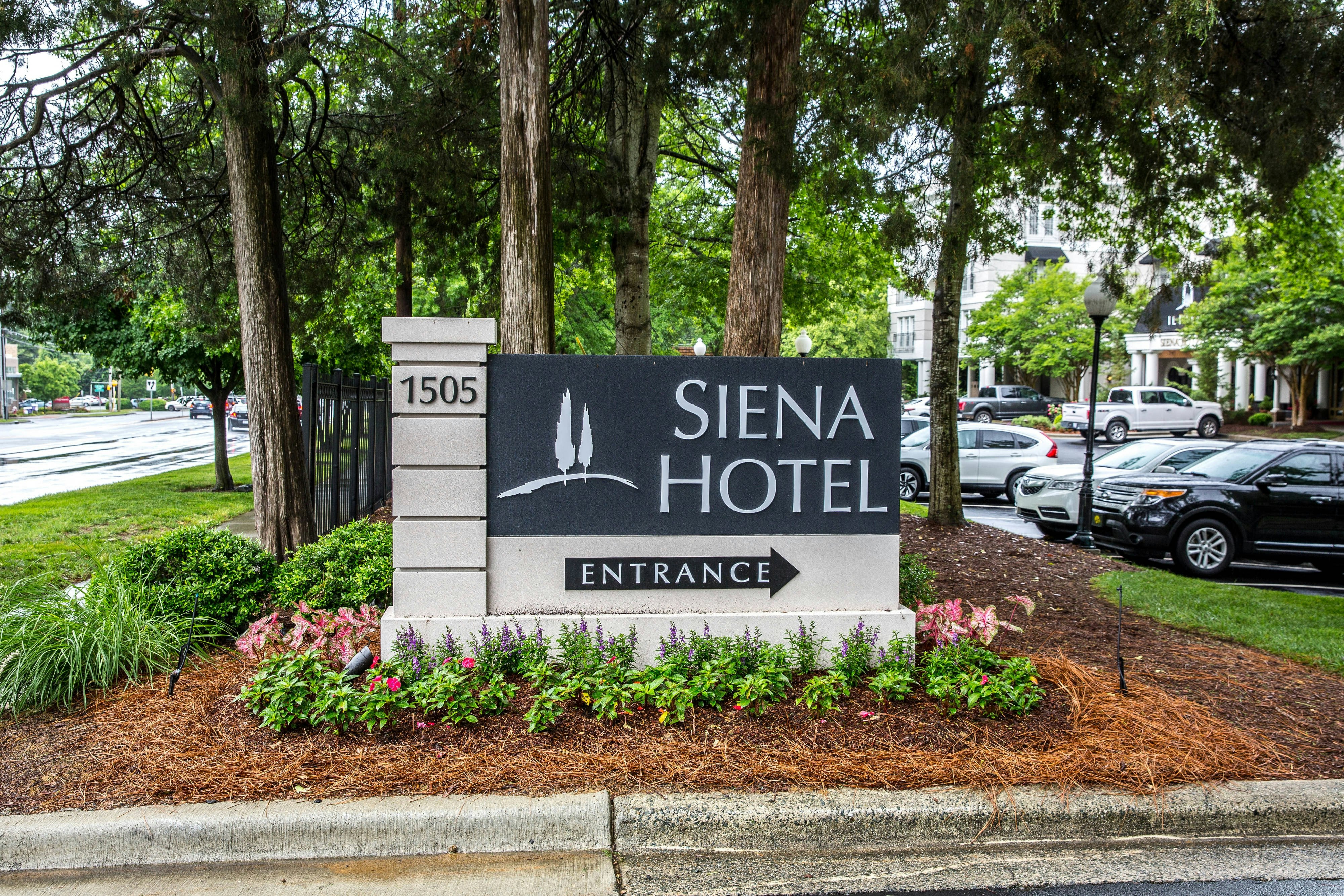 THE SIENA HOTEL, AUTOGRAPH COLLECTION 55/57