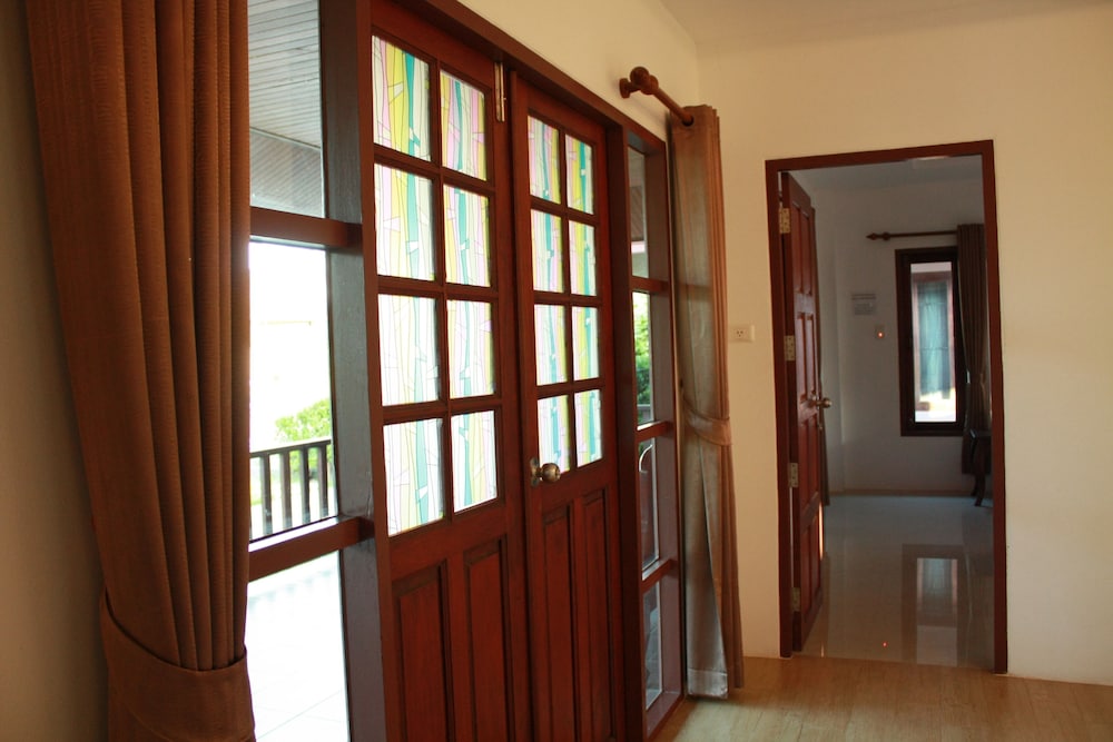 Waterside Resort 40/70