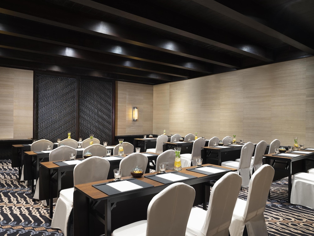 The Apurva Kempinski Bali 82/93