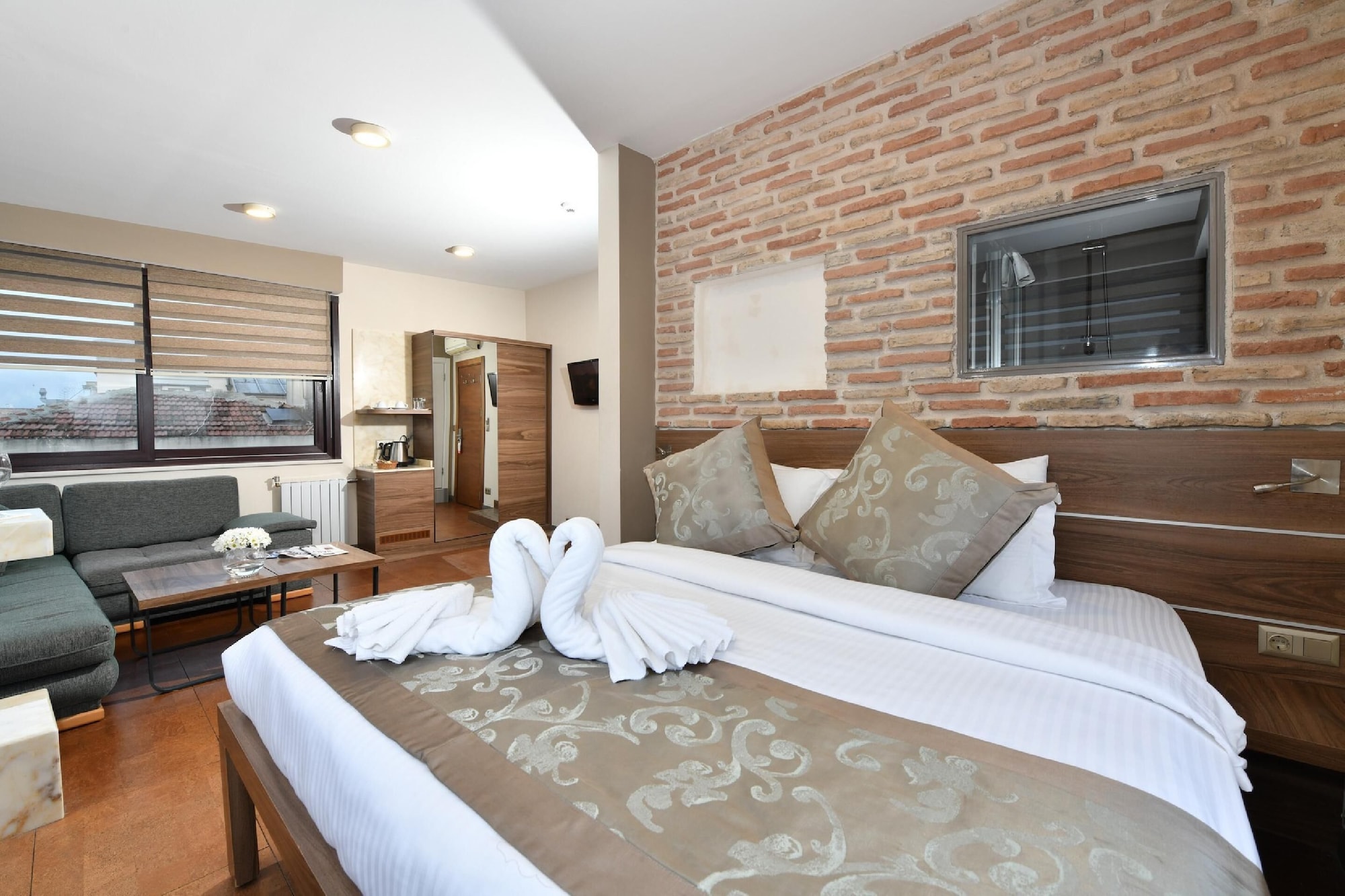 DELUXE, DOUBLE BED, SEA VIEW
