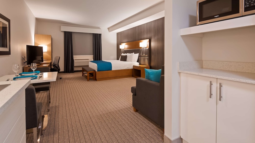 Executive Residency By Best Western Calgary City View North 41/59