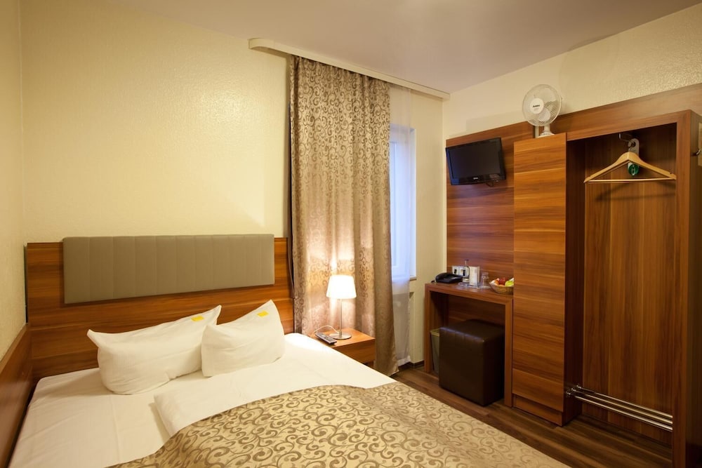 Hotel Arena am Zoo in Frankfurt 1/22