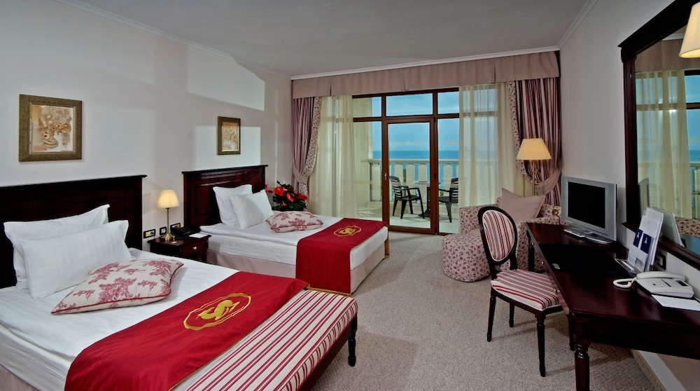 Marina Grand Beach 23/50