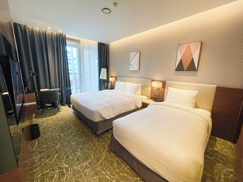 Hotel Skypark Central Seoul Pangyo 25/65
