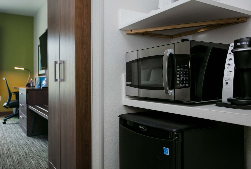Holiday Inn Express & Suites Oakhurst Yosemite Park Area 27/48