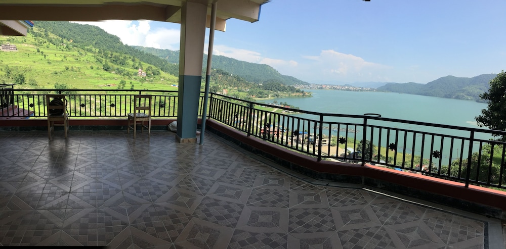 360 Lakefront Restro And Lodge 15/15