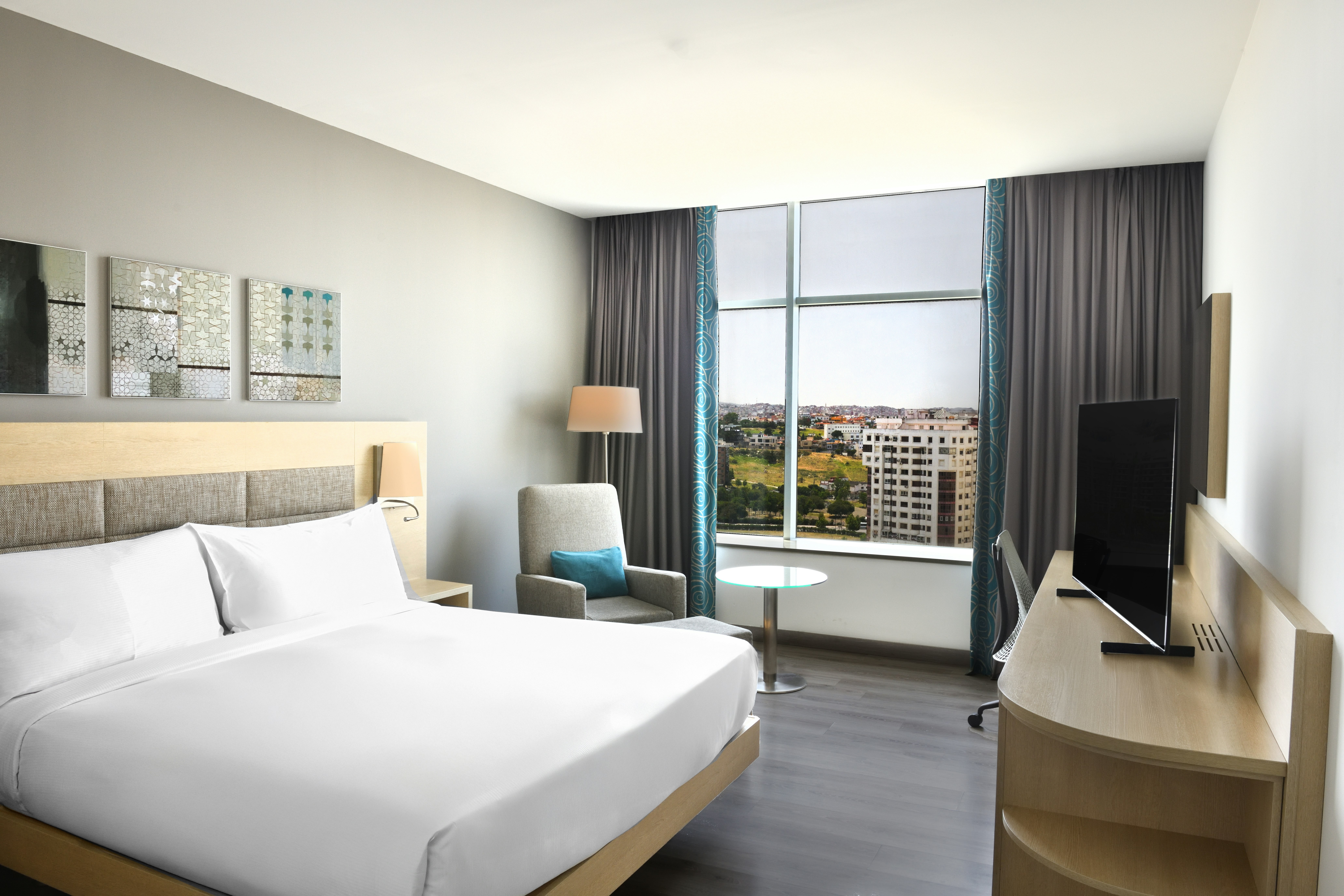 ROOM, KING BED, ACCESSIBLE