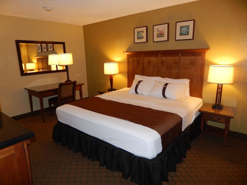 Ocotillo Apartments & Hotel 14/40
