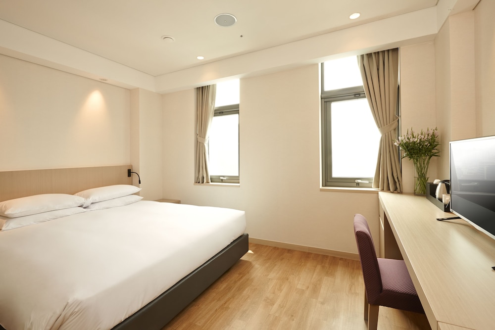 MAYPLACE SEOUL DONGDAEMUN 17/54