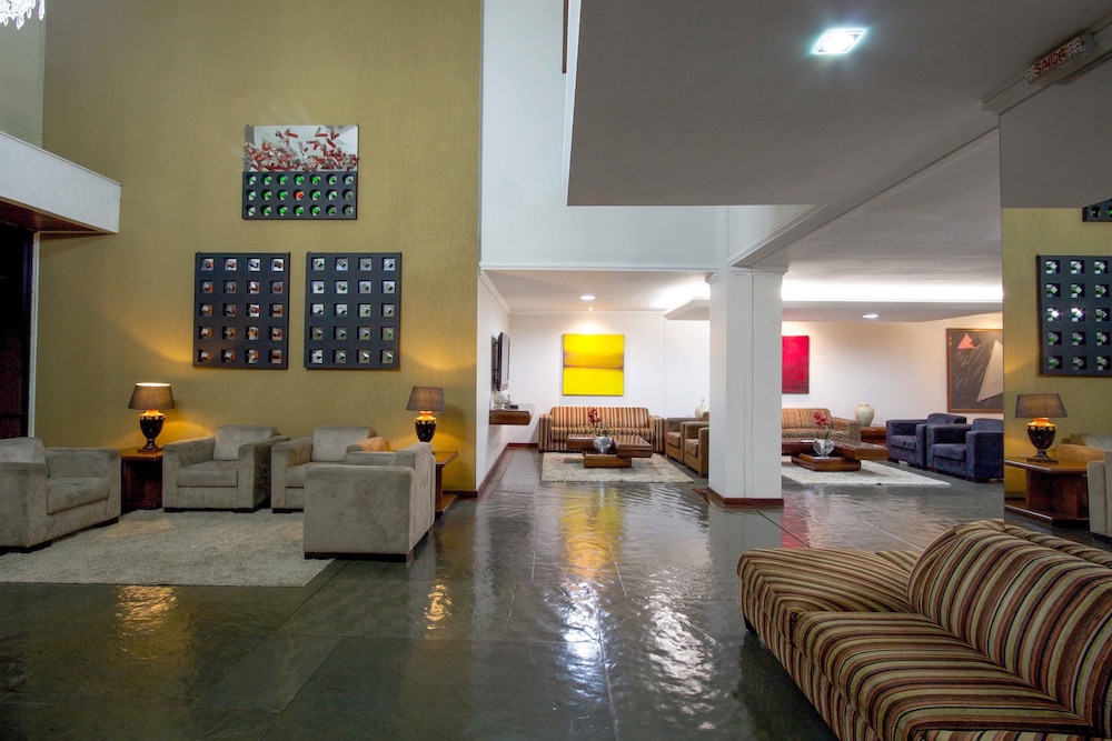 BRISTOL EXCELER PLAZA HOTEL 45/67