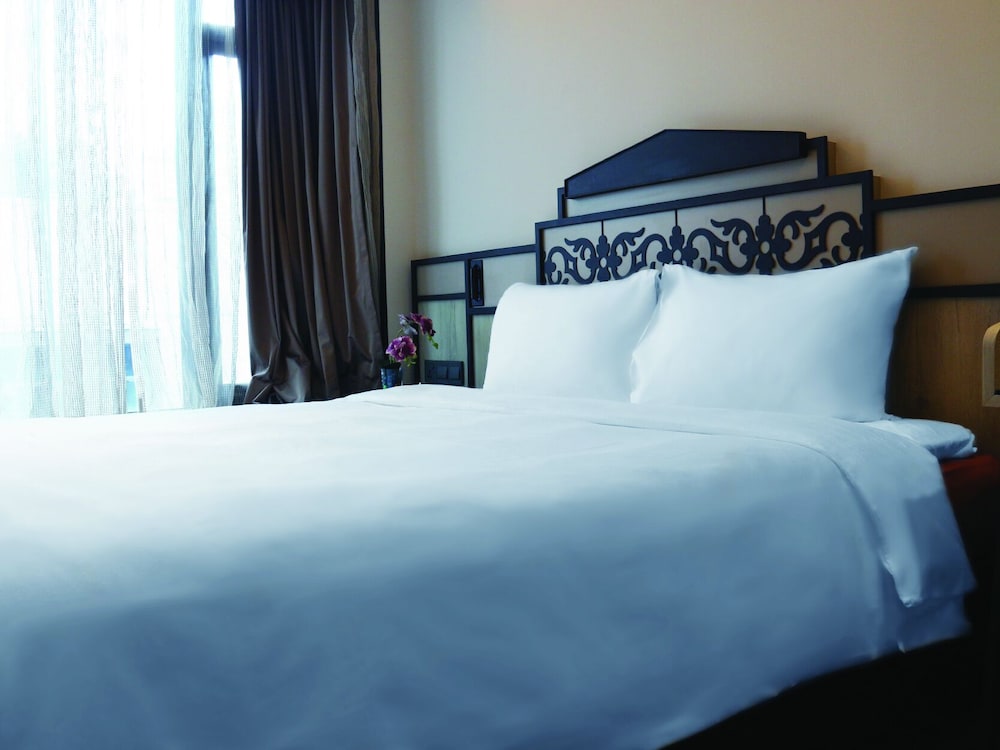 Aqueen Prestige Hotel Lavender 12/26
