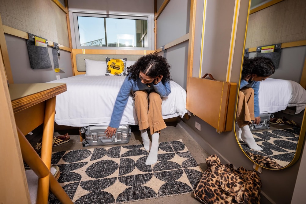Atura Adelaide Airport Hotel 6/49