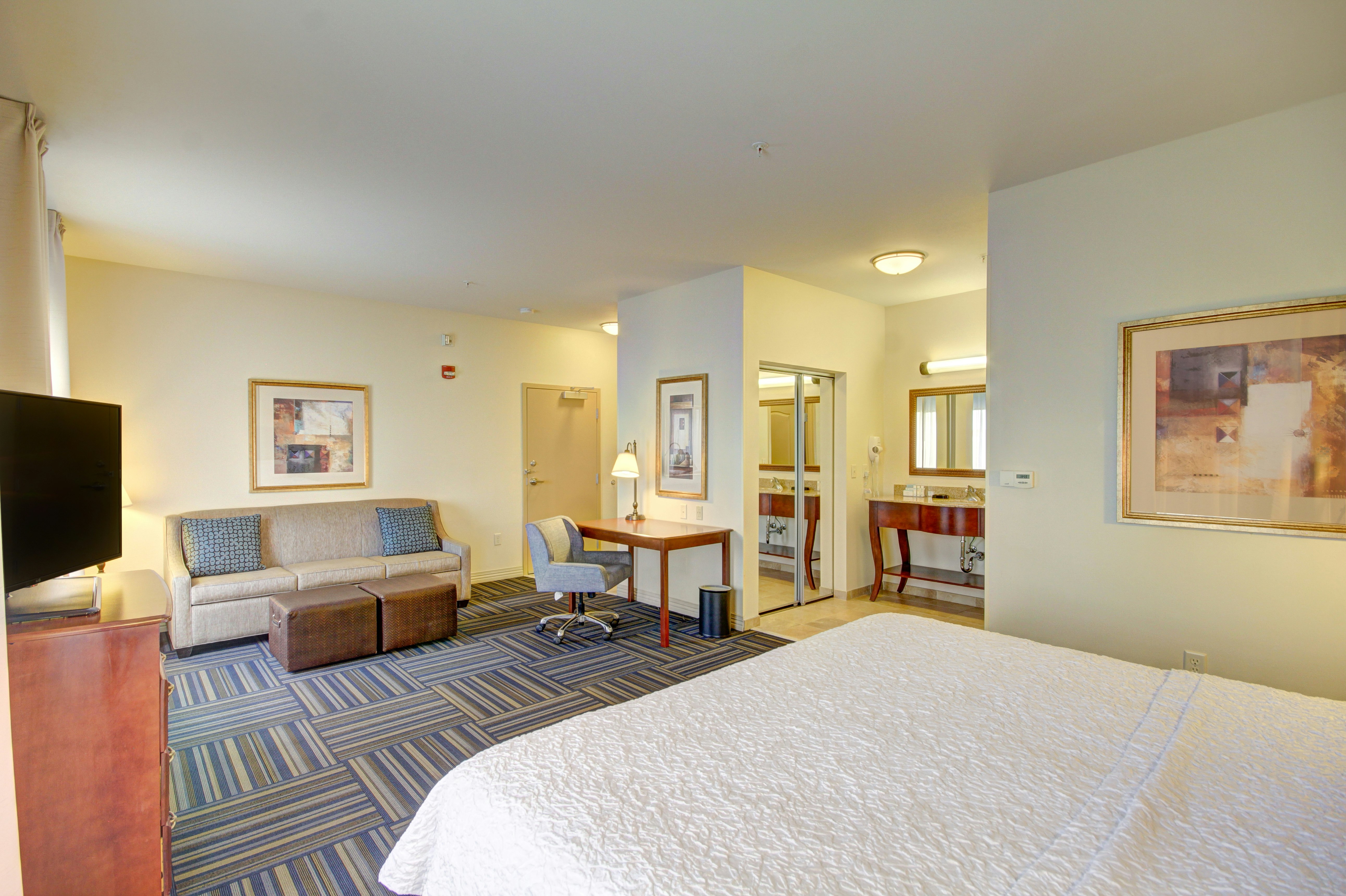 Hampton Inn & Suites Alexandria MN 27/50
